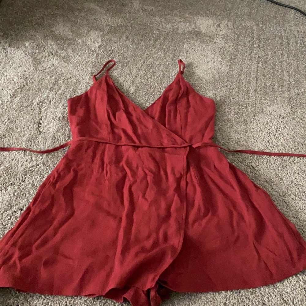 Tobi Size Small Romper